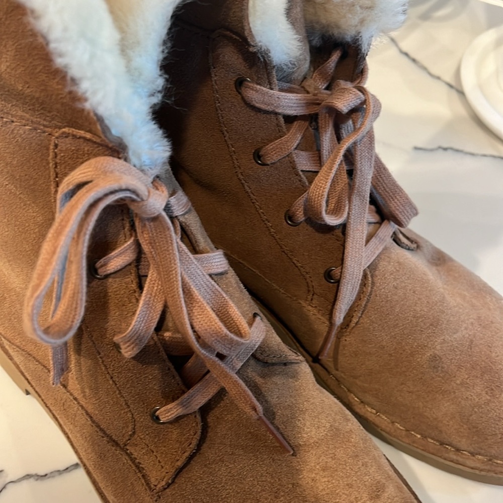 Lace-up uggs - Picture 2 of 6